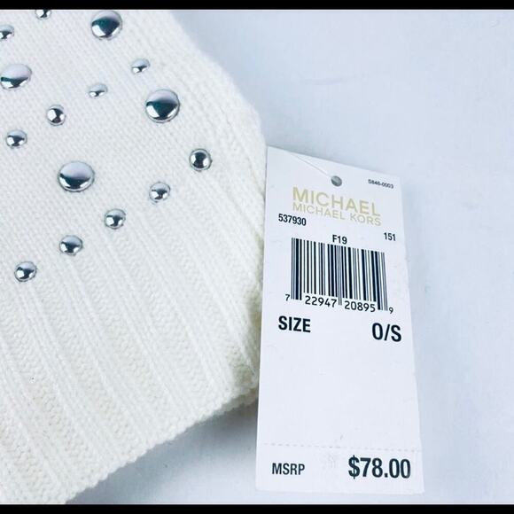 Michael Kors knitted dome scarf. White with silver studs. NWT
C - Picture 5 of 6